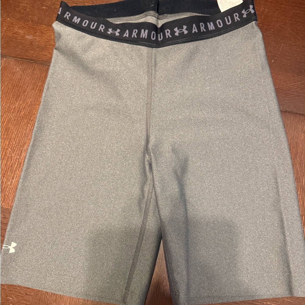 Under Armour womens Athletic Gray Shorts